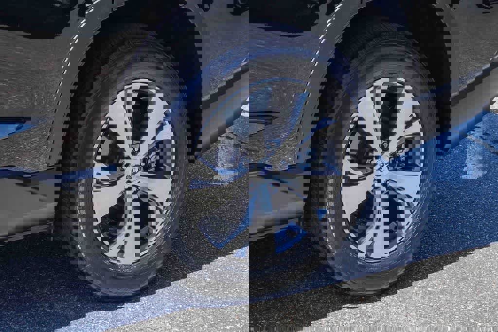 Used 2023 Subaru Ascent Premium w/ Convenience Package image 10