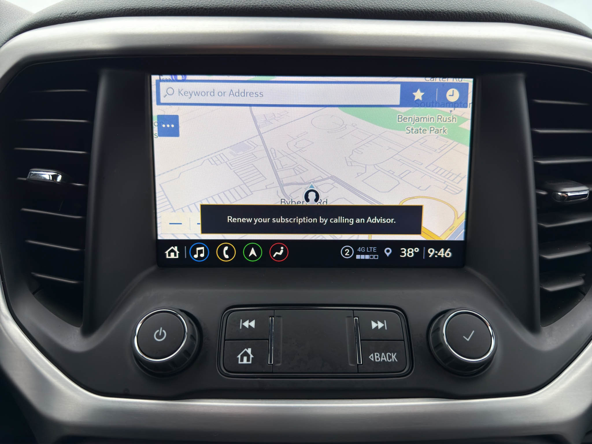 Used 2021 GMC Acadia SLT w/ Elevation Edition image 17