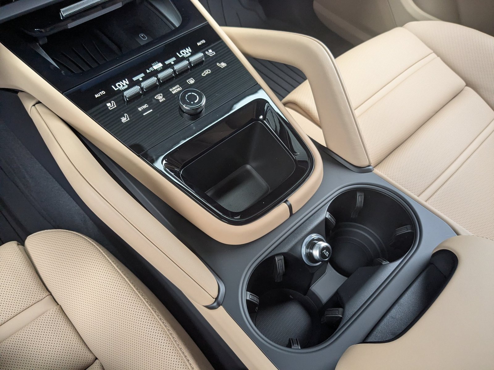 New 2026 Porsche Cayenne AWD/4WD image 21