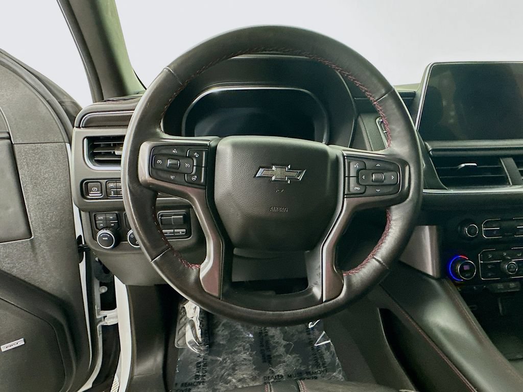 Used 2022 Chevrolet Suburban RST w/ Luxury Package AWD/4WD image 18