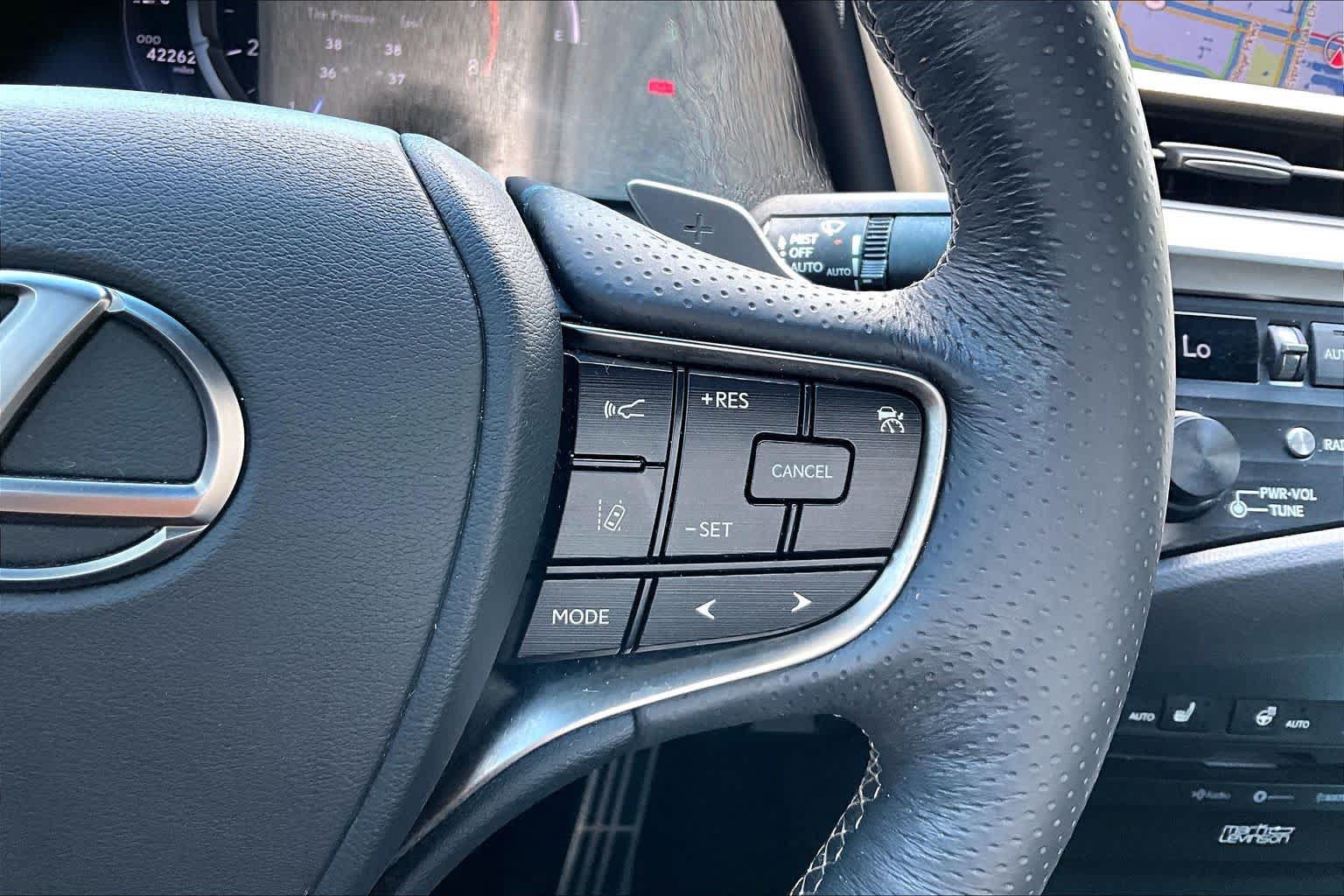 Used 2019 Lexus ES 350 F Sport w/ Accessory Package 2 FWD image 23