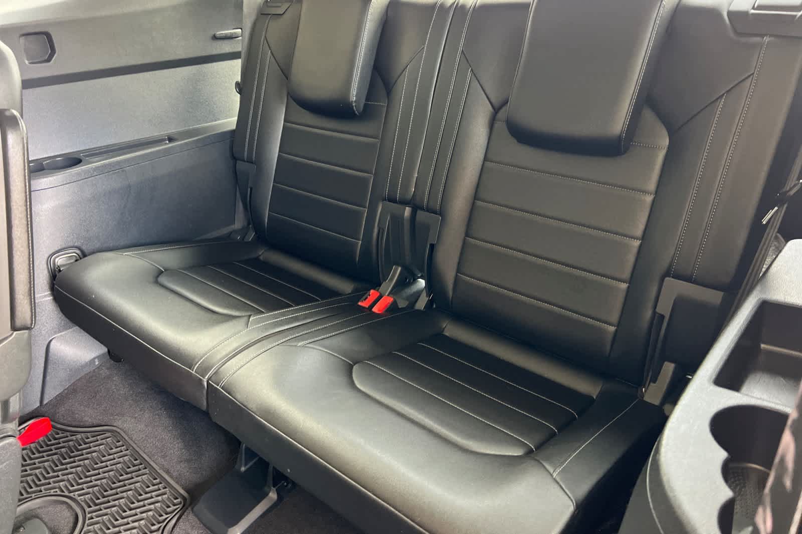 Used 2018 Volkswagen Atlas SEL Premium AWD/4WD image 16