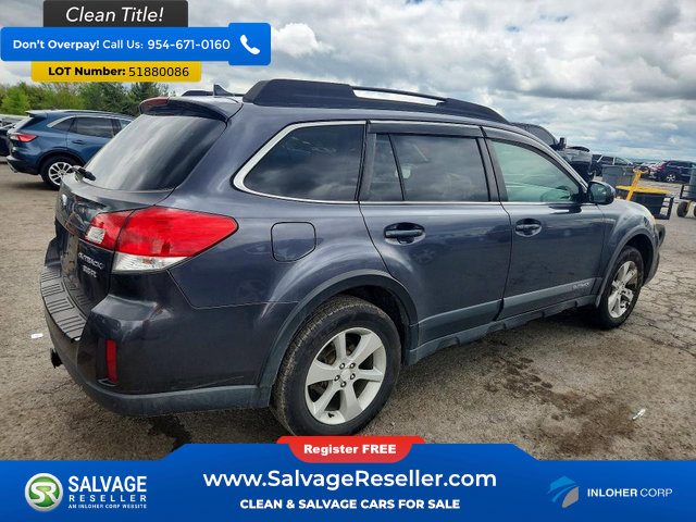 Used 2013 Subaru Outback 3.6R Limited w/ Moonroof Pkg AWD/4WD image 4
