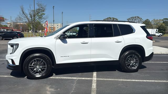 Used 2025 GMC Acadia Elevation FWD image 4