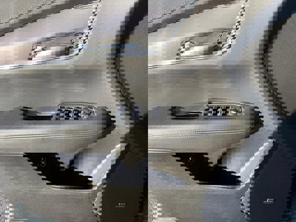 Used 2021 Cadillac XT5 Luxury image 11