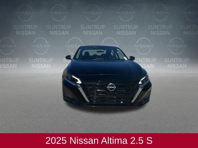 Used 2025 Nissan Altima 2.5 S image 3