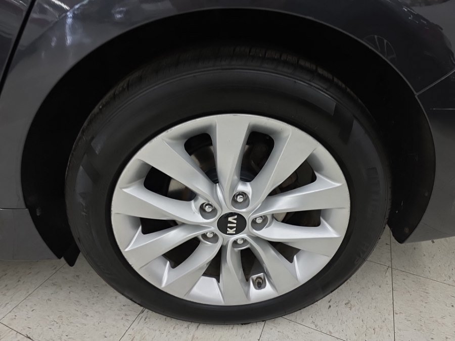 Used 2018 Kia Optima EX w/ Premium Package FWD image 33