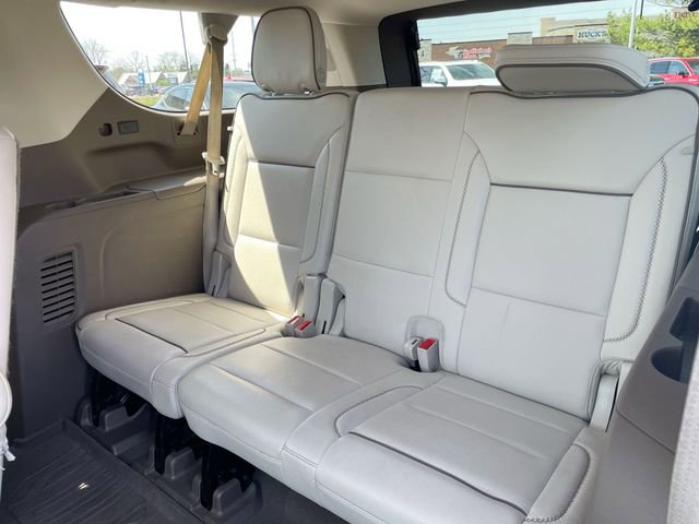 Used 2022 GMC Yukon XL Denali image 16