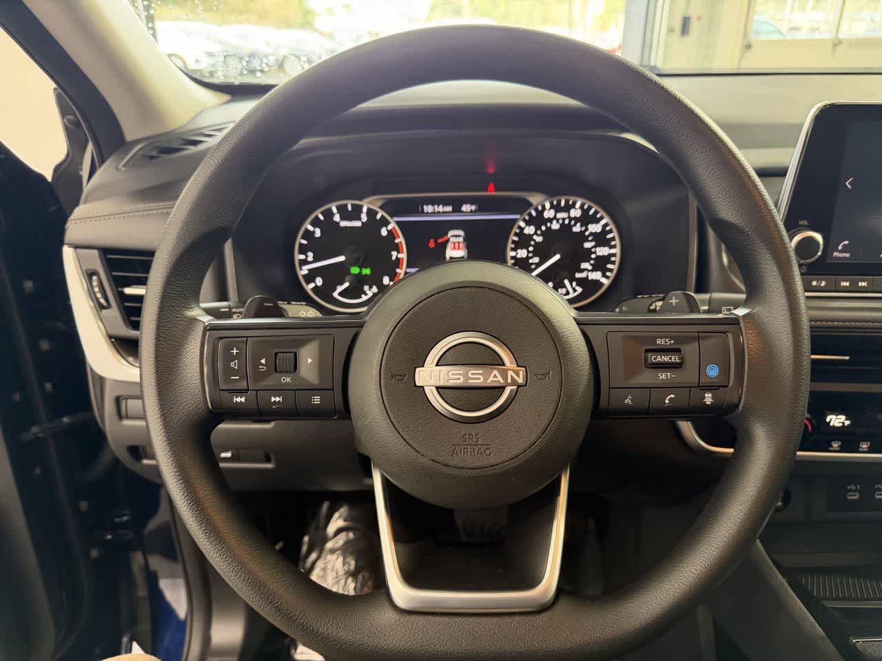 Used 2024 Nissan Rogue SV image 16
