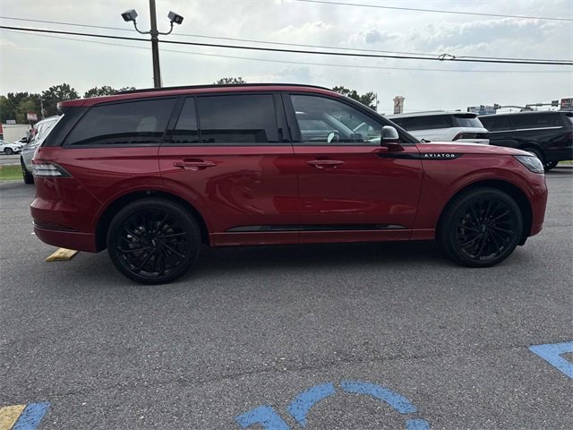 New 2025 Lincoln Aviator Reserve image 3