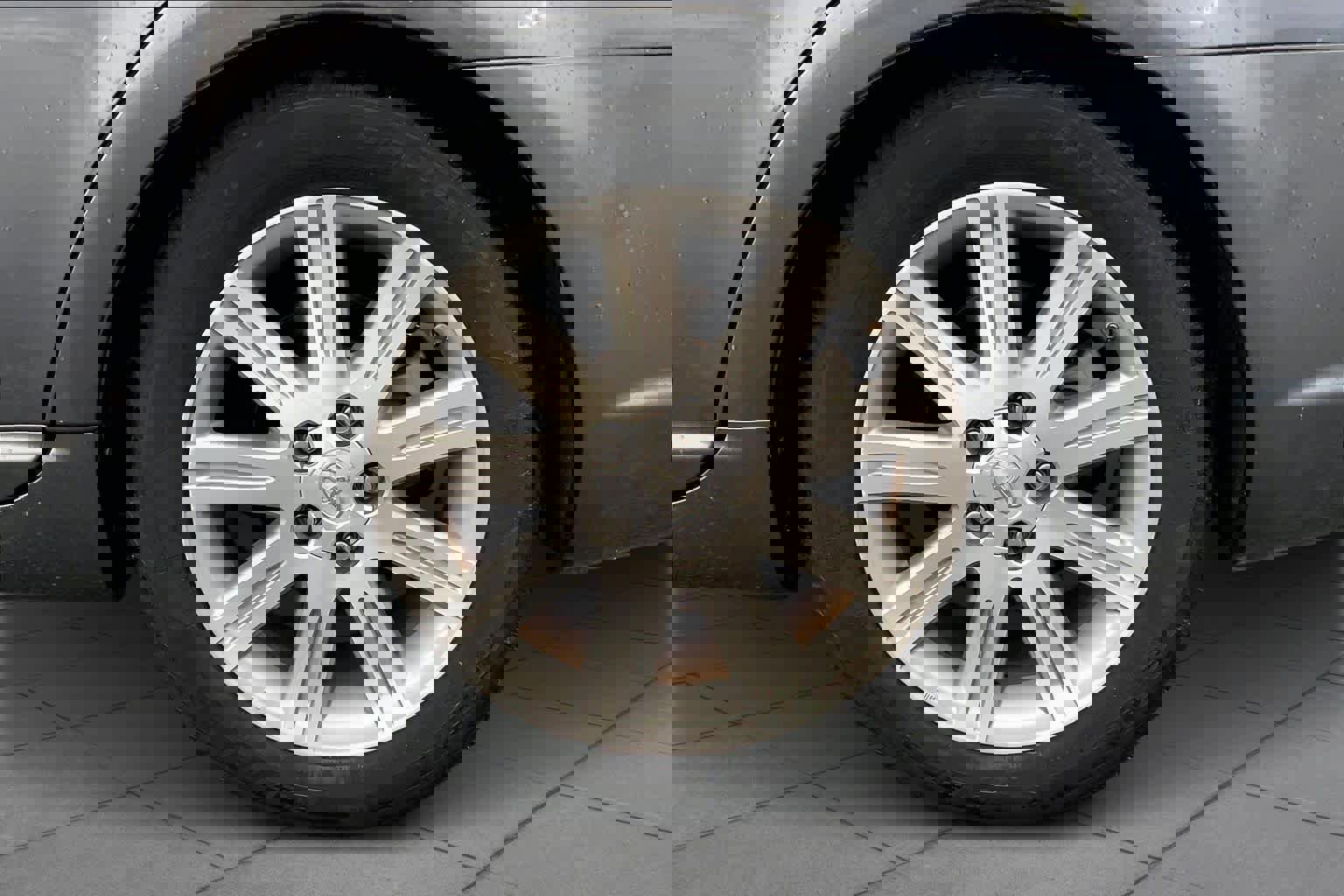 Used 2009 Toyota Avalon XL image 10