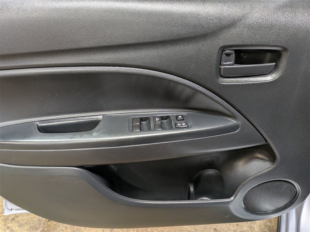 Used 2024 Mitsubishi Mirage G4 ES image 12