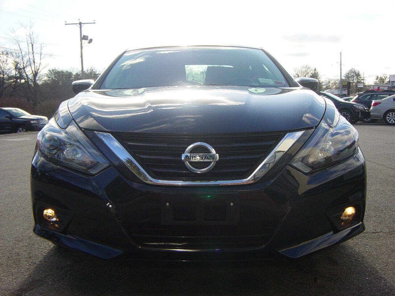 Used 2018 Nissan Altima 2.5 SR FWD image 2