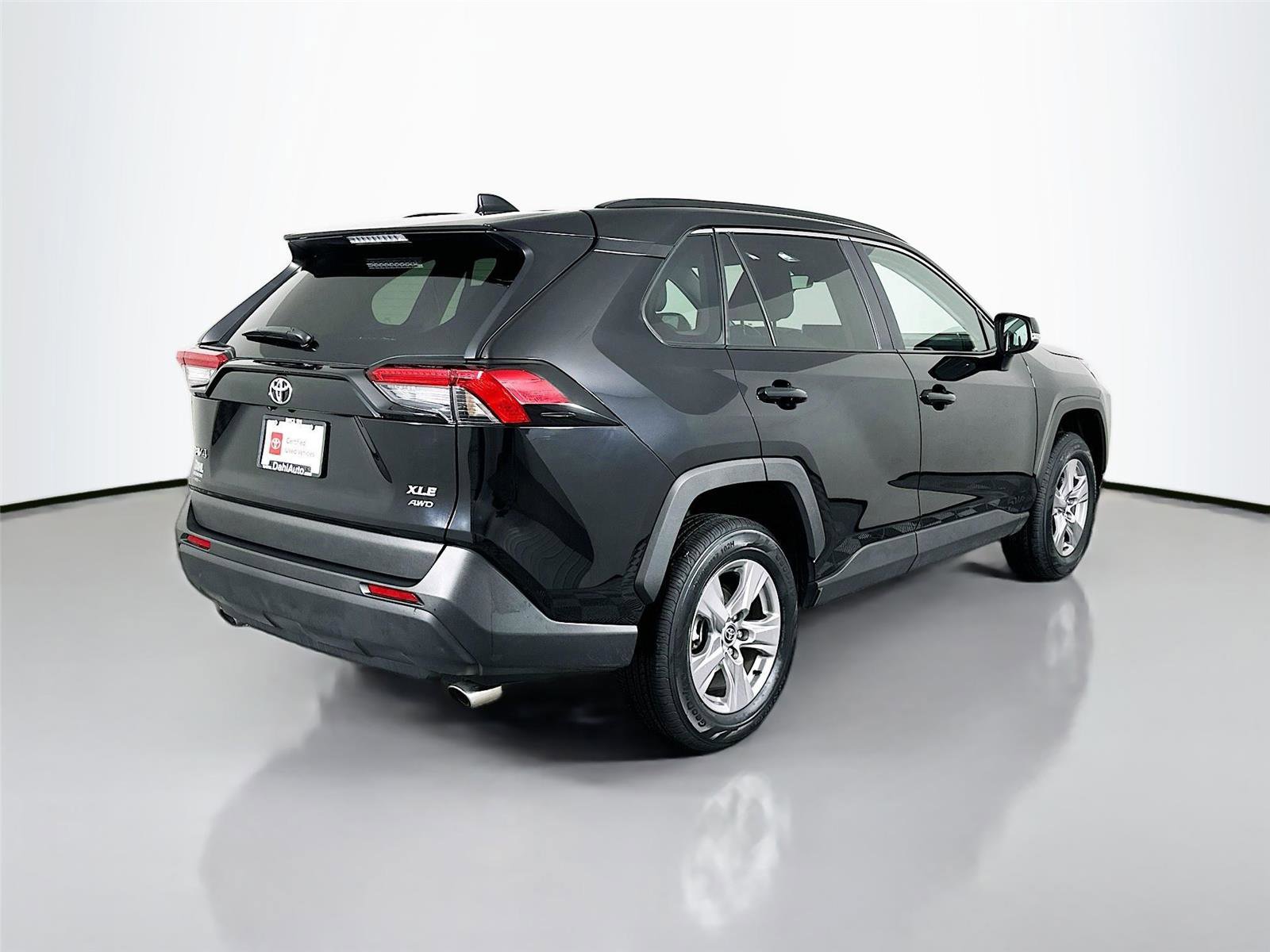 Certified 2025 Toyota RAV4 XLE AWD/4WD image 13
