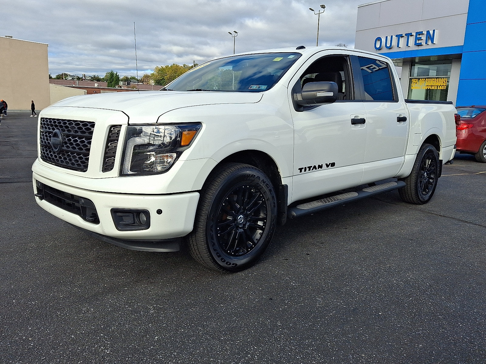 Used 2019 Nissan Titan SV w/ SV Convenience Package