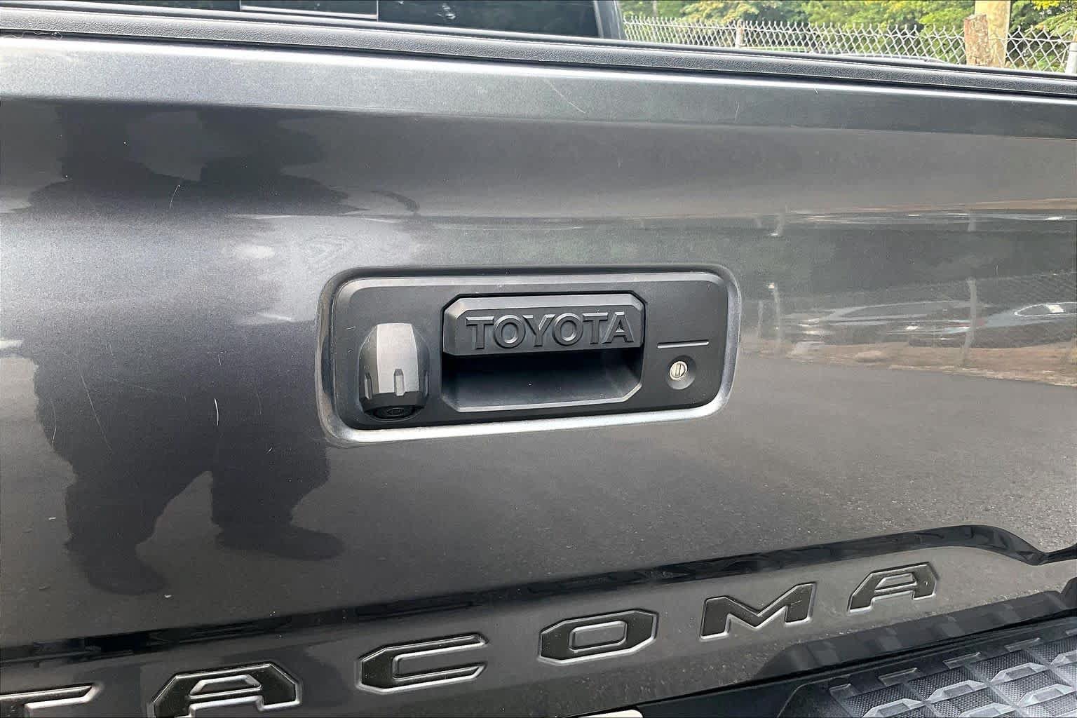 Certified 2022 Toyota Tacoma SR5 w/ Technology Package RWD image 31