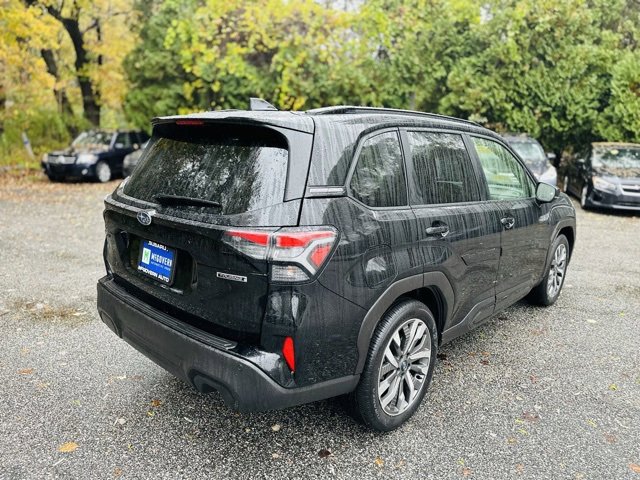 Used 2025 Subaru Forester Touring image 6