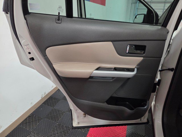 Used 2013 Ford Edge SE FWD image 30