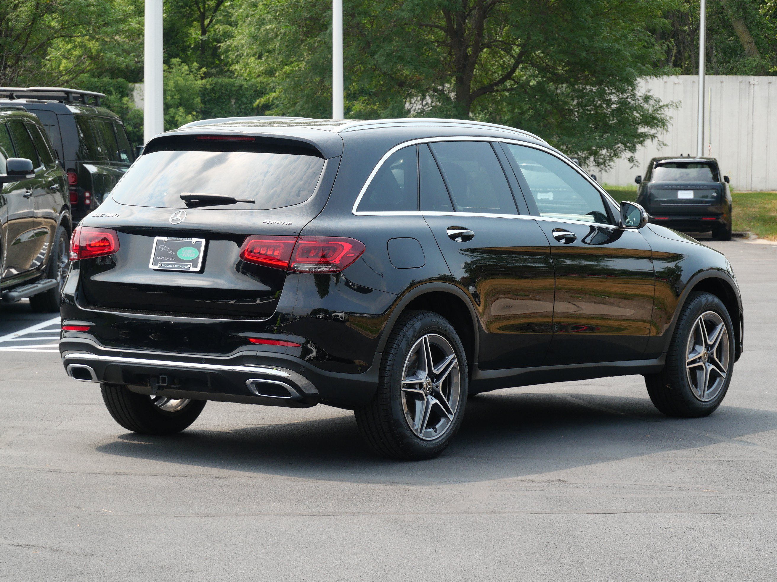 Used 2022 Mercedes-Benz GLC 300 4MATIC image 5