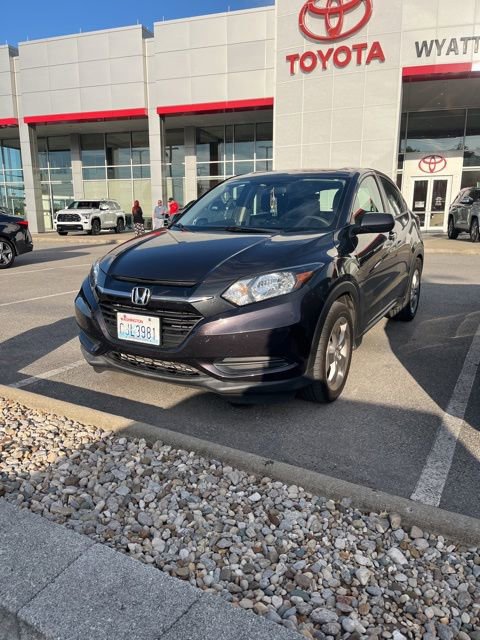 Used 2017 Honda HR-V LX image 1