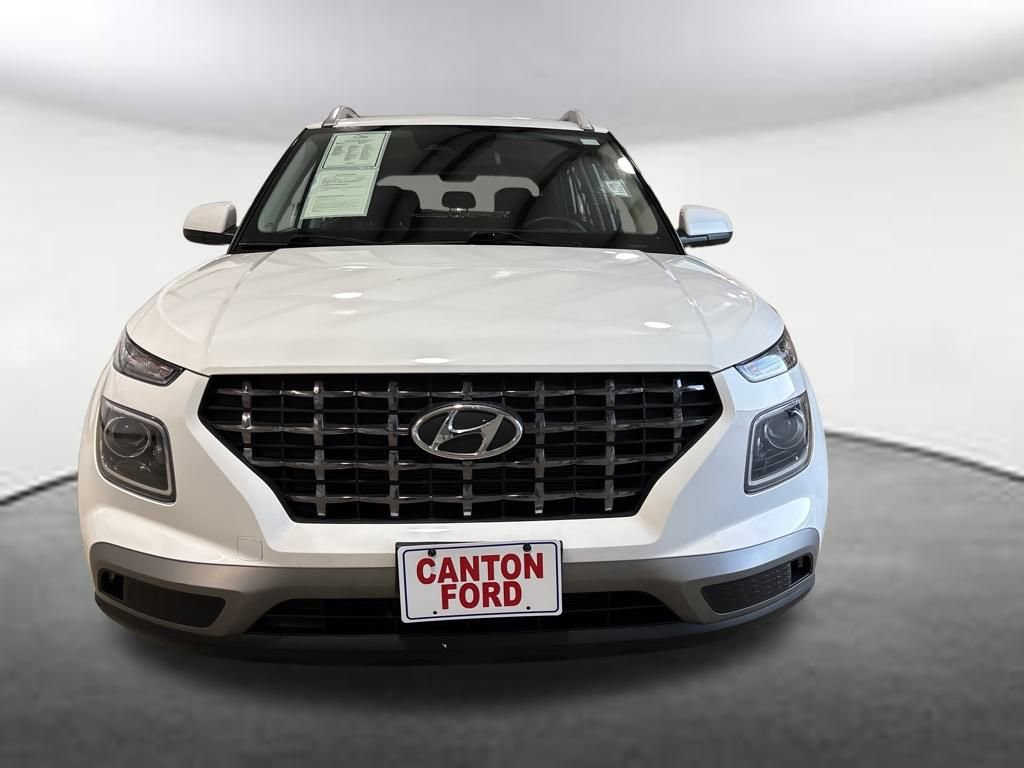 Used 2025 Hyundai Venue SEL image 8
