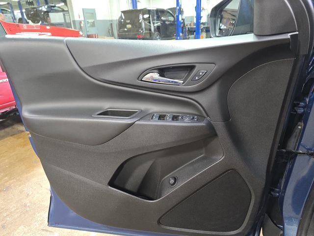 Used 2024 Chevrolet Equinox LT AWD/4WD image 28