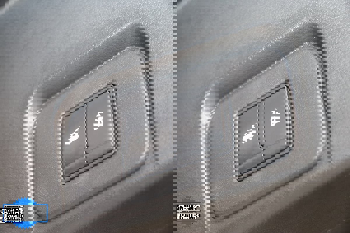 Used 2021 Nissan Rogue SL image 49