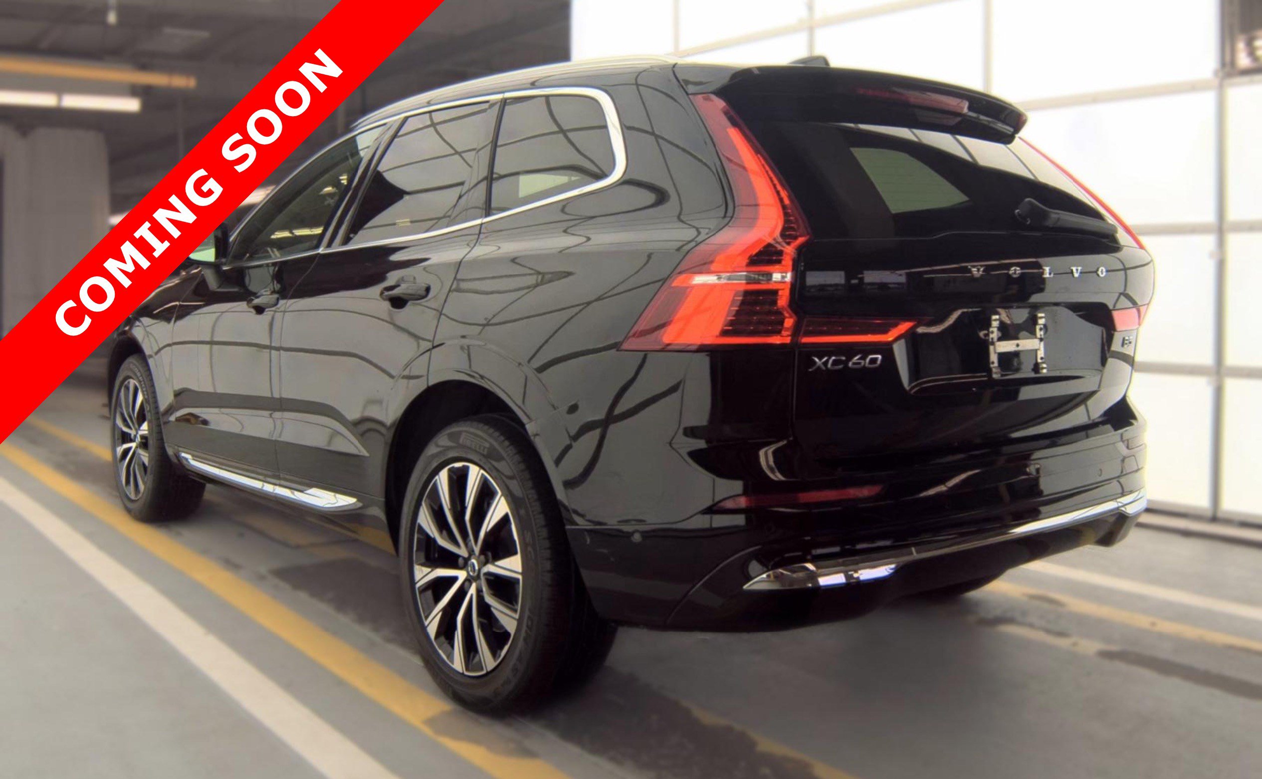 Used 2023 Volvo XC60 B5 Plus FWD image 4