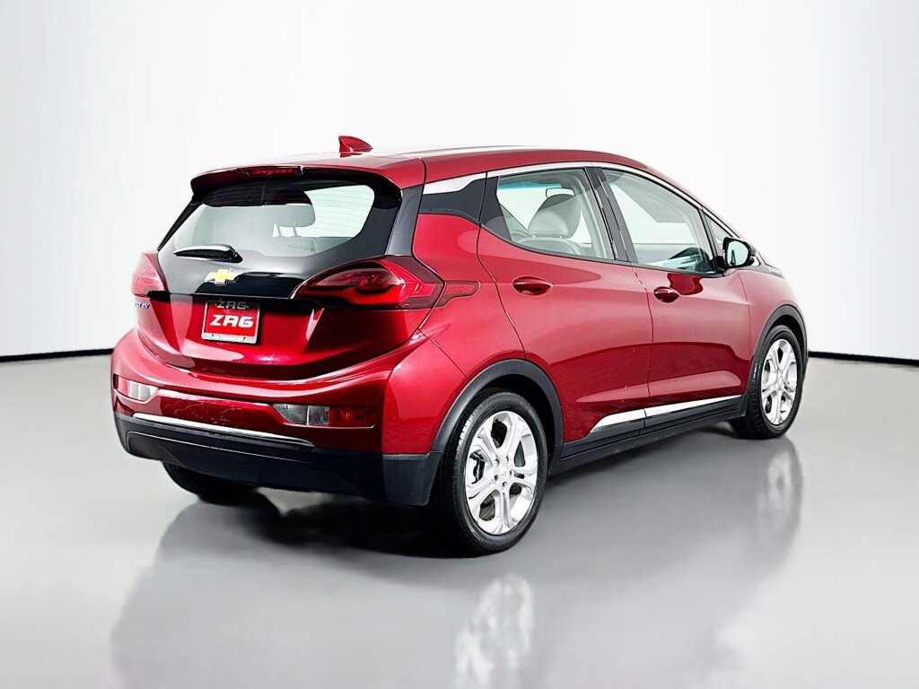 Used 2021 Chevrolet Bolt LT image 5