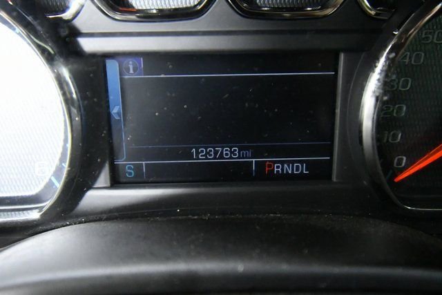 Used 2019 Chevrolet Suburban LT AWD/4WD image 29