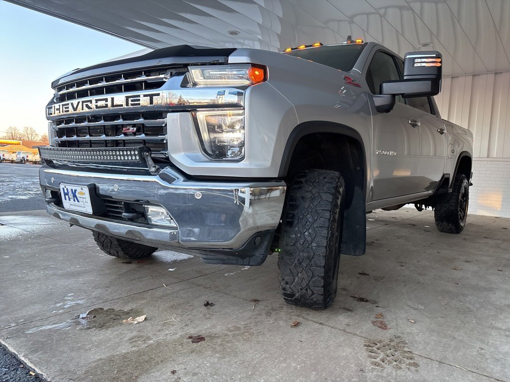 Used 2020 Chevrolet Silverado 2500 LTZ image 45