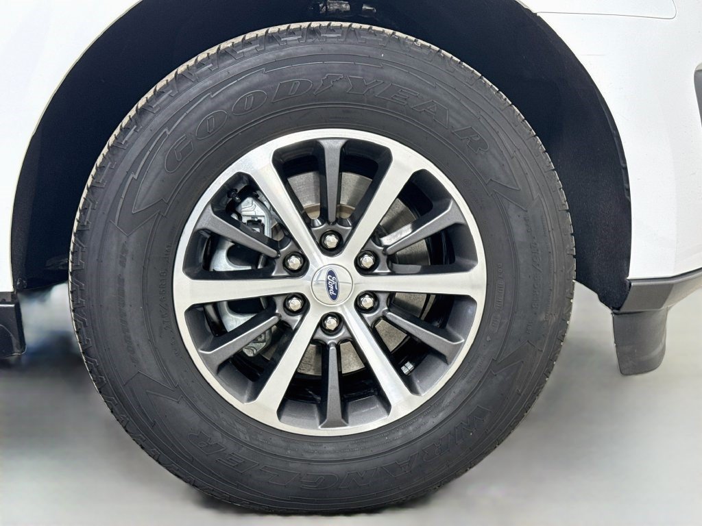 Used 2021 Ford Expedition XLT w/ Cargo Package RWD image 31