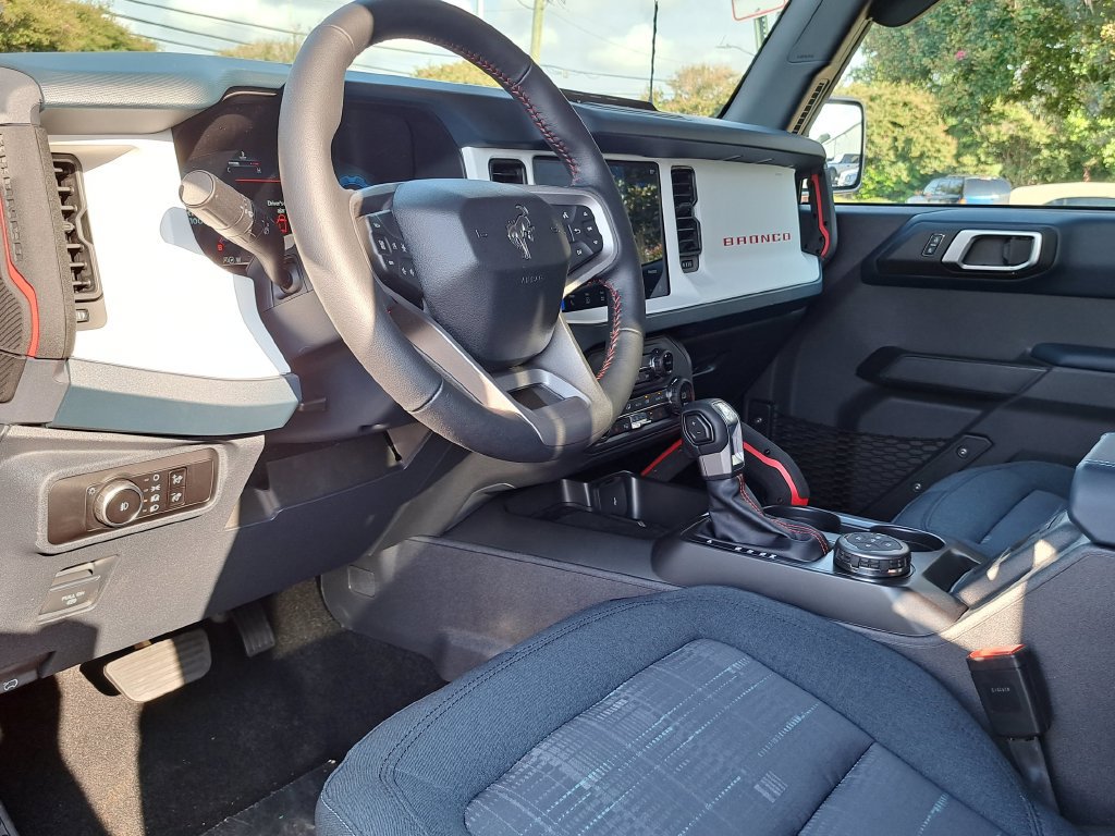 New 2026 Ford Bronco Heritage Edition AWD/4WD image 9