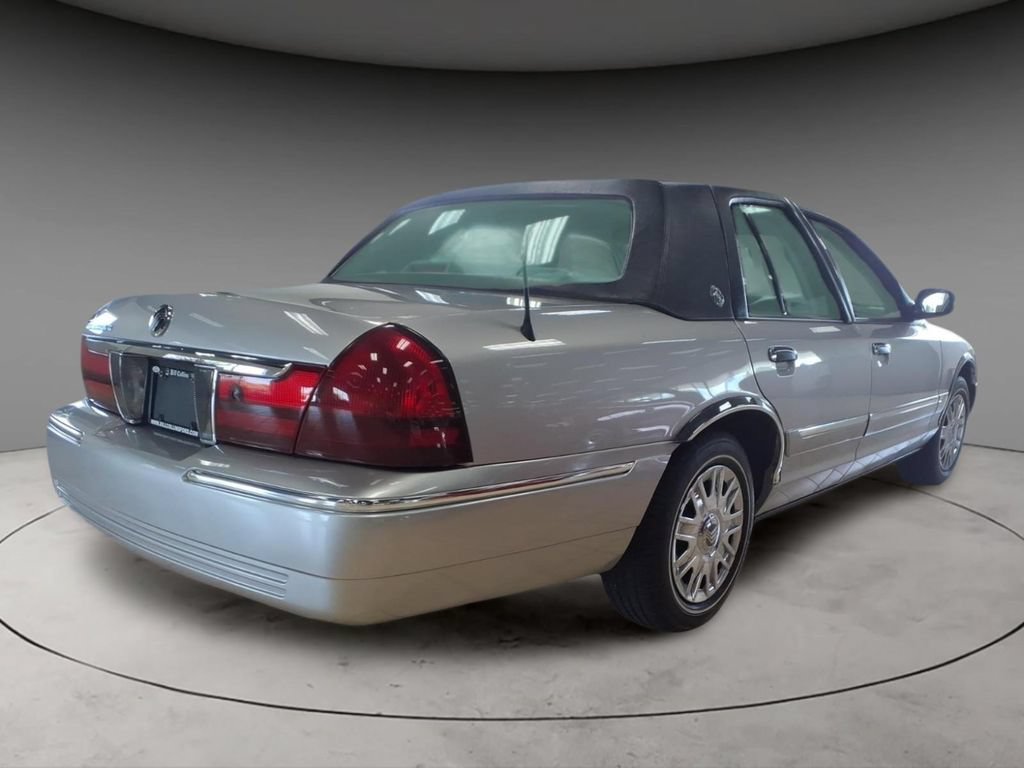 Used 2005 Mercury Grand Marquis GS RWD image 7