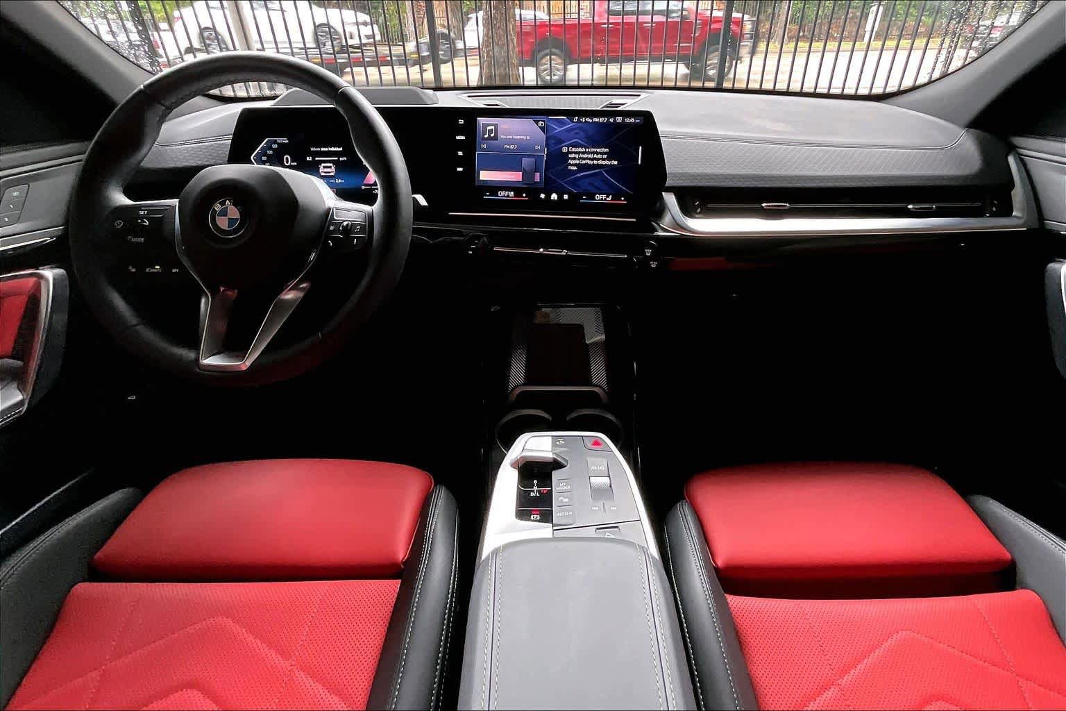 Used 2025 BMW X2 xDrive28i AWD/4WD image 15