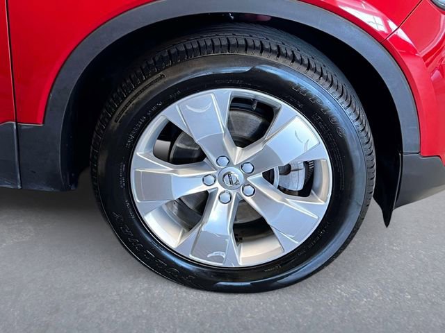 Used 2020 Volvo XC40 T4 Momentum image 8