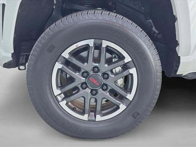 Certified 2025 Toyota Tacoma TRD Sport AWD/4WD image 21