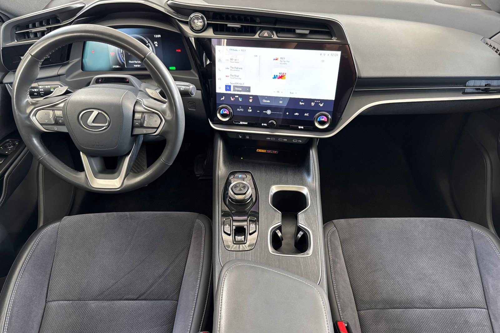 Certified 2024 Lexus RZ 300e Premium w/ Cold Area Package FWD image 17
