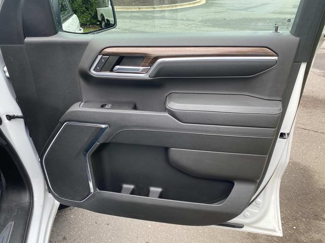 Used 2023 Chevrolet Silverado 1500 LT AWD/4WD image 36