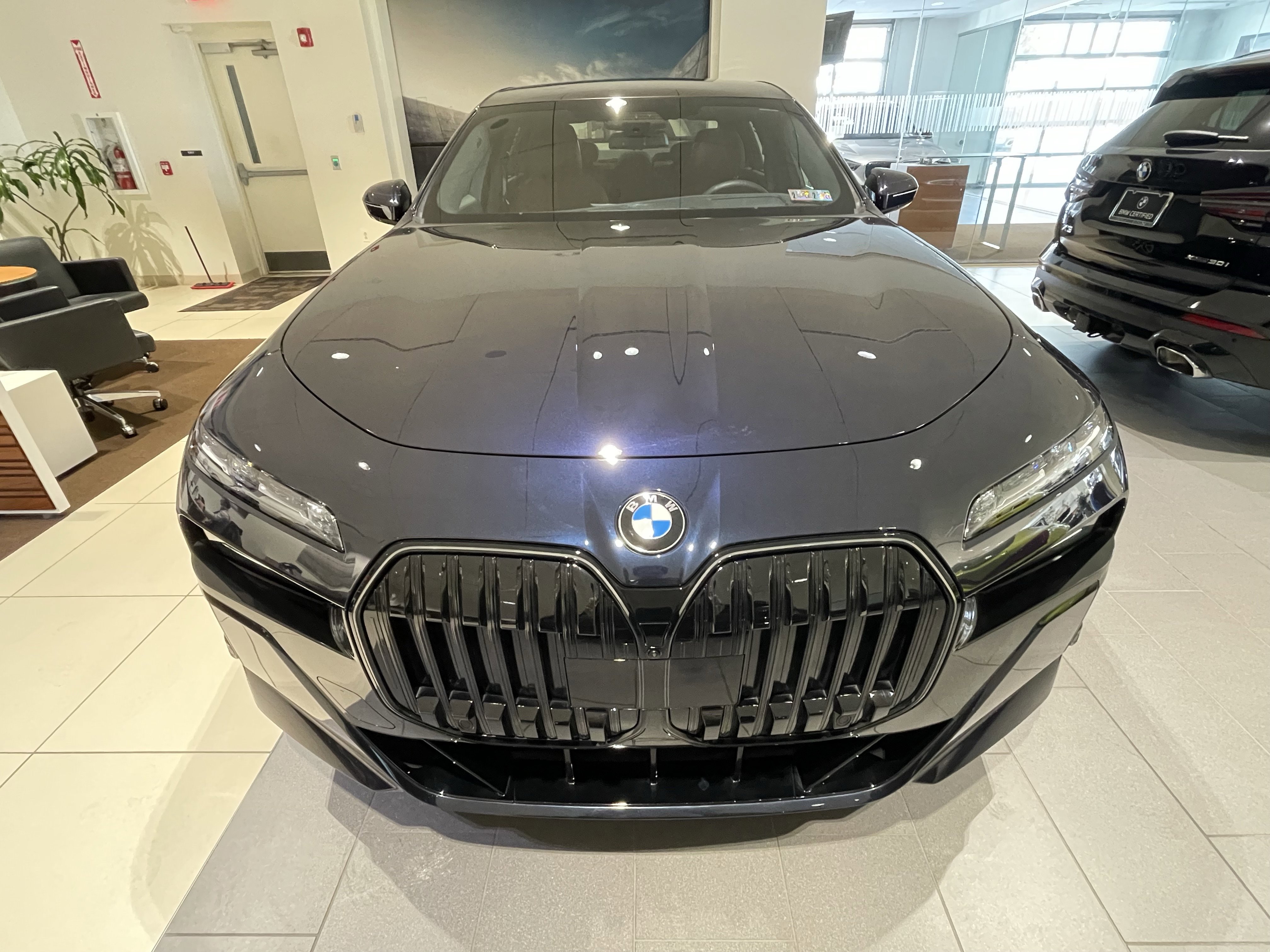 Certified 2025 BMW 740i xDrive w/ Executive Package image 2