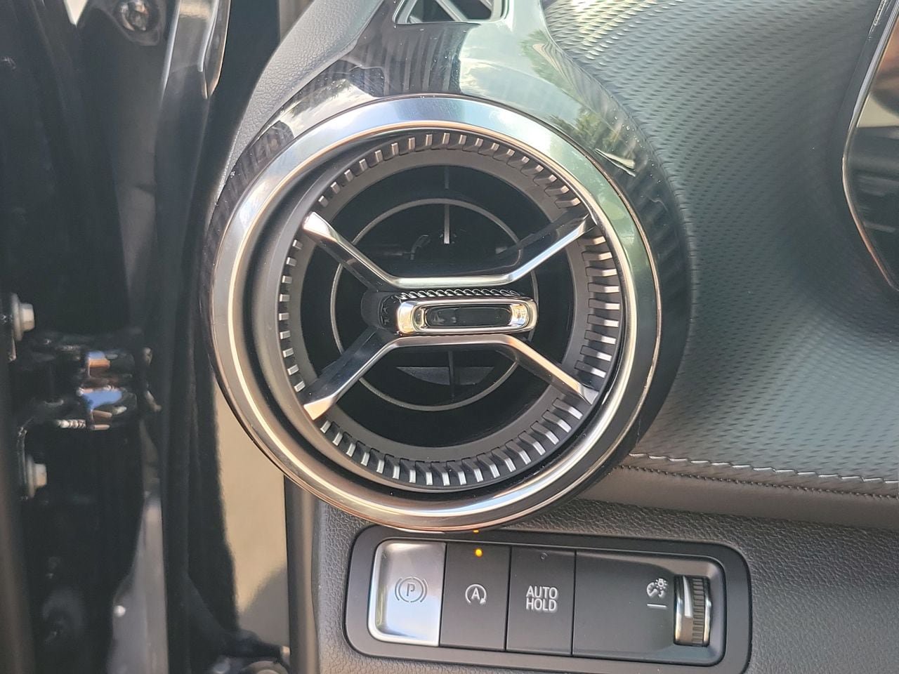 Used 2026 Chevrolet Equinox LT FWD image 30