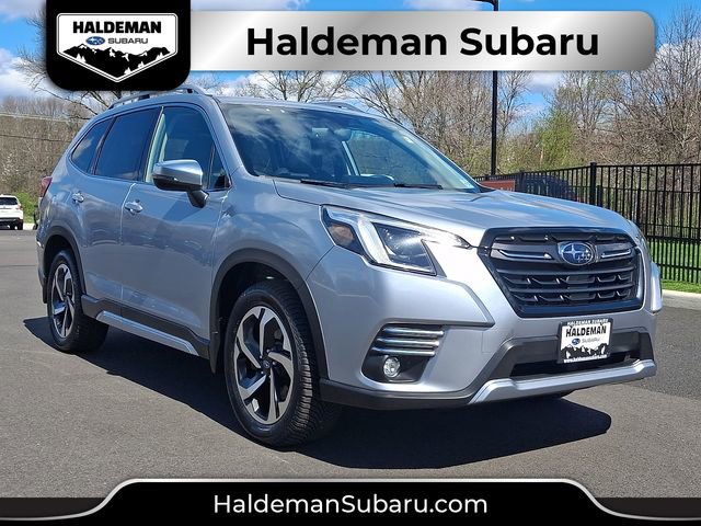 Certified 2022 Subaru Forester Touring AWD/4WD image 1