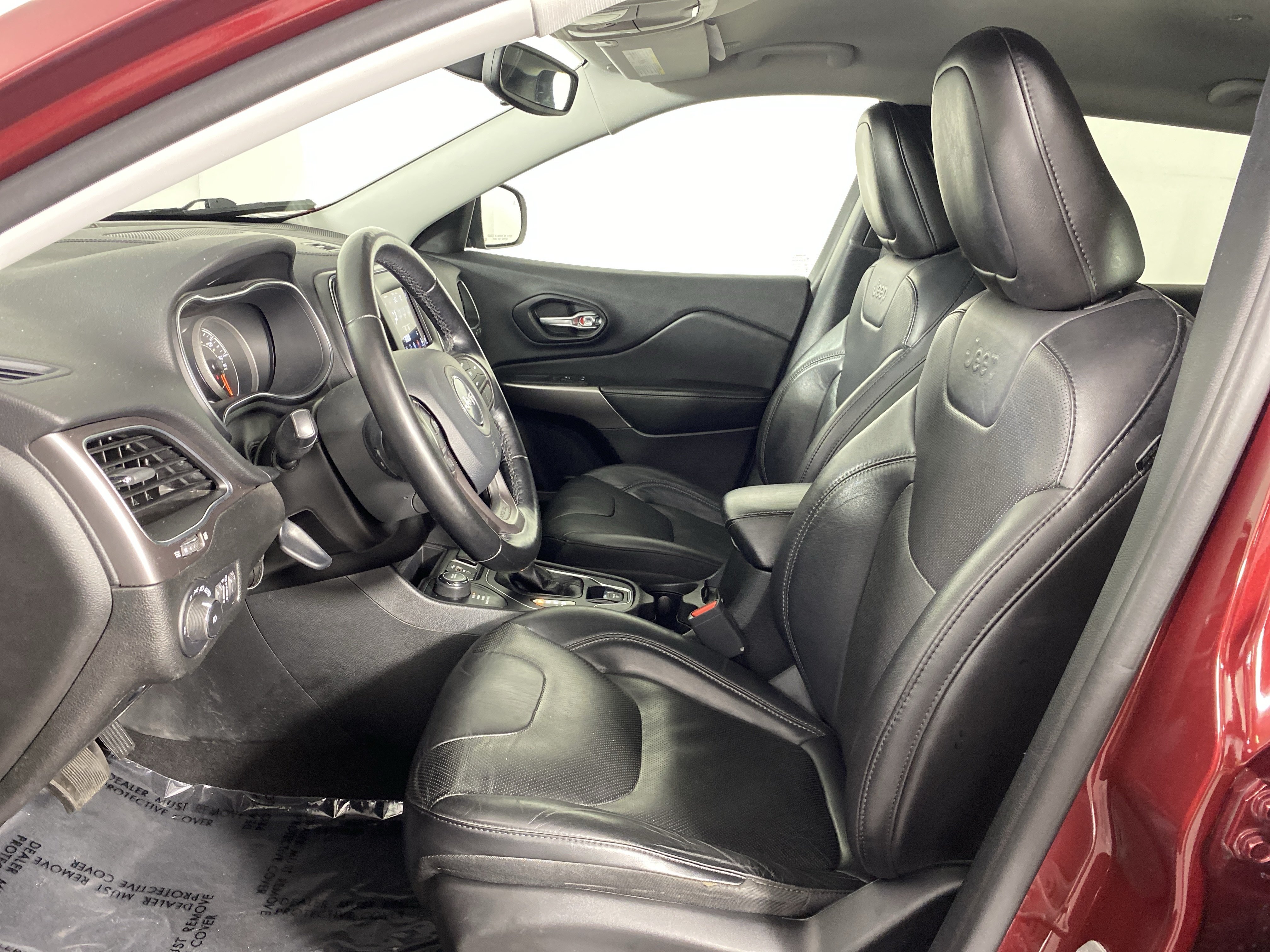 Used 2021 Jeep Cherokee Latitude Lux AWD/4WD image 15