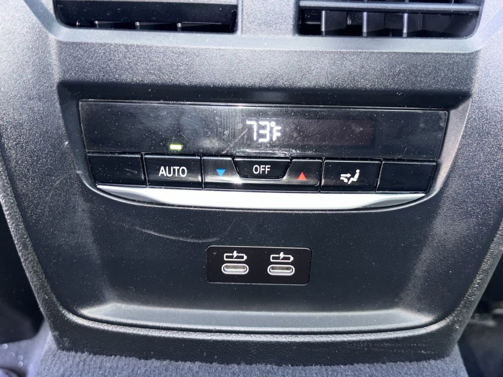 Used 2021 BMW 330e xDrive w/ Premium Package image 21