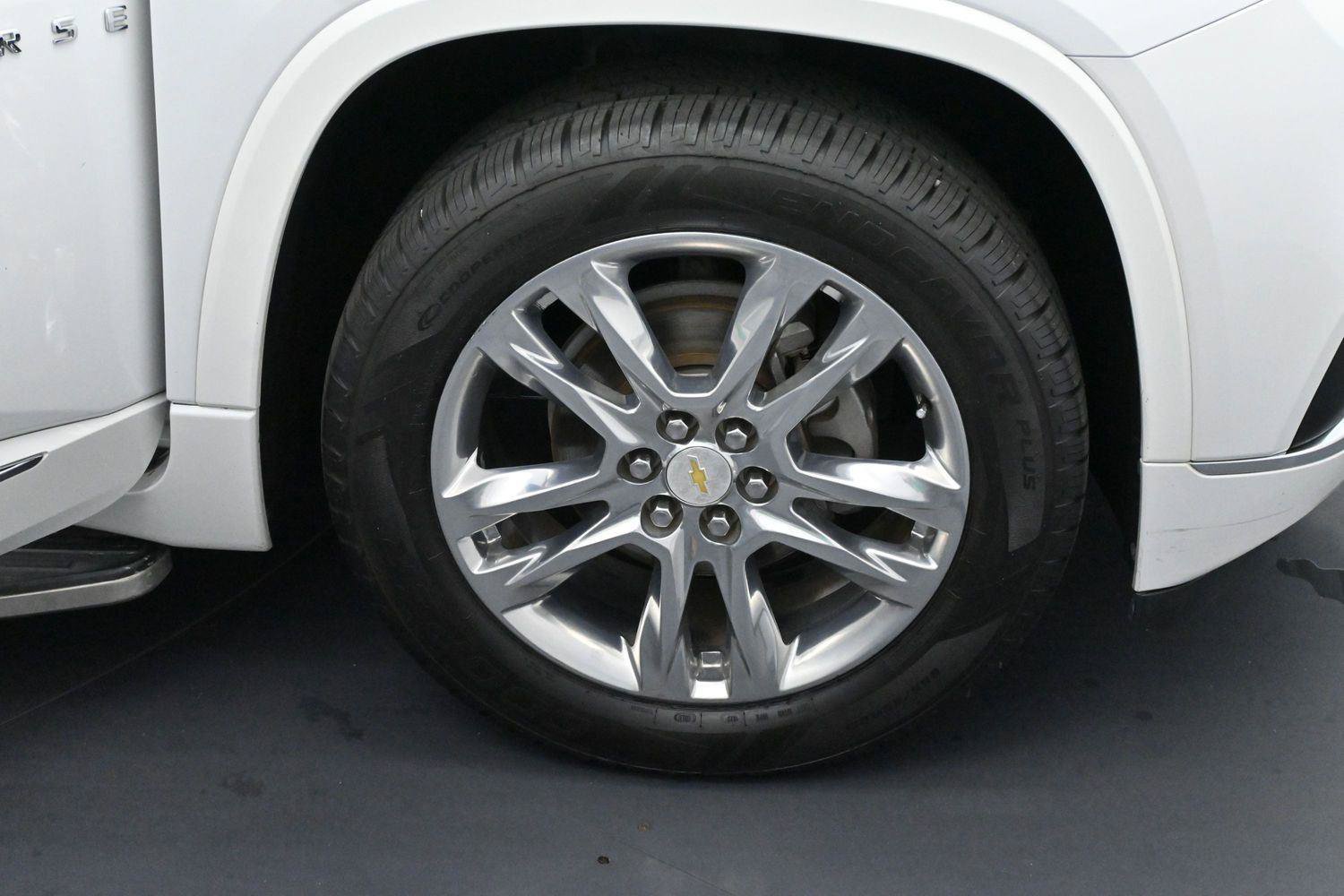 Used 2019 Chevrolet Traverse High Country w/ LPO, Floor Liner Package AWD/4WD image 42