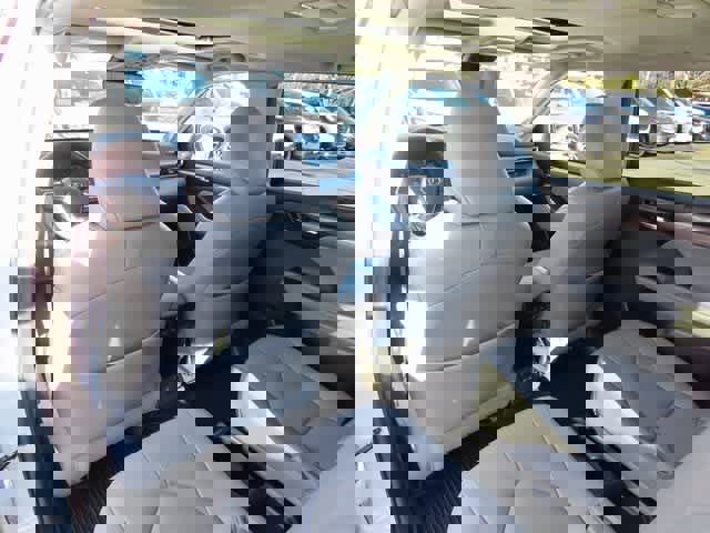 Used 2024 Toyota Highlander Limited image 16