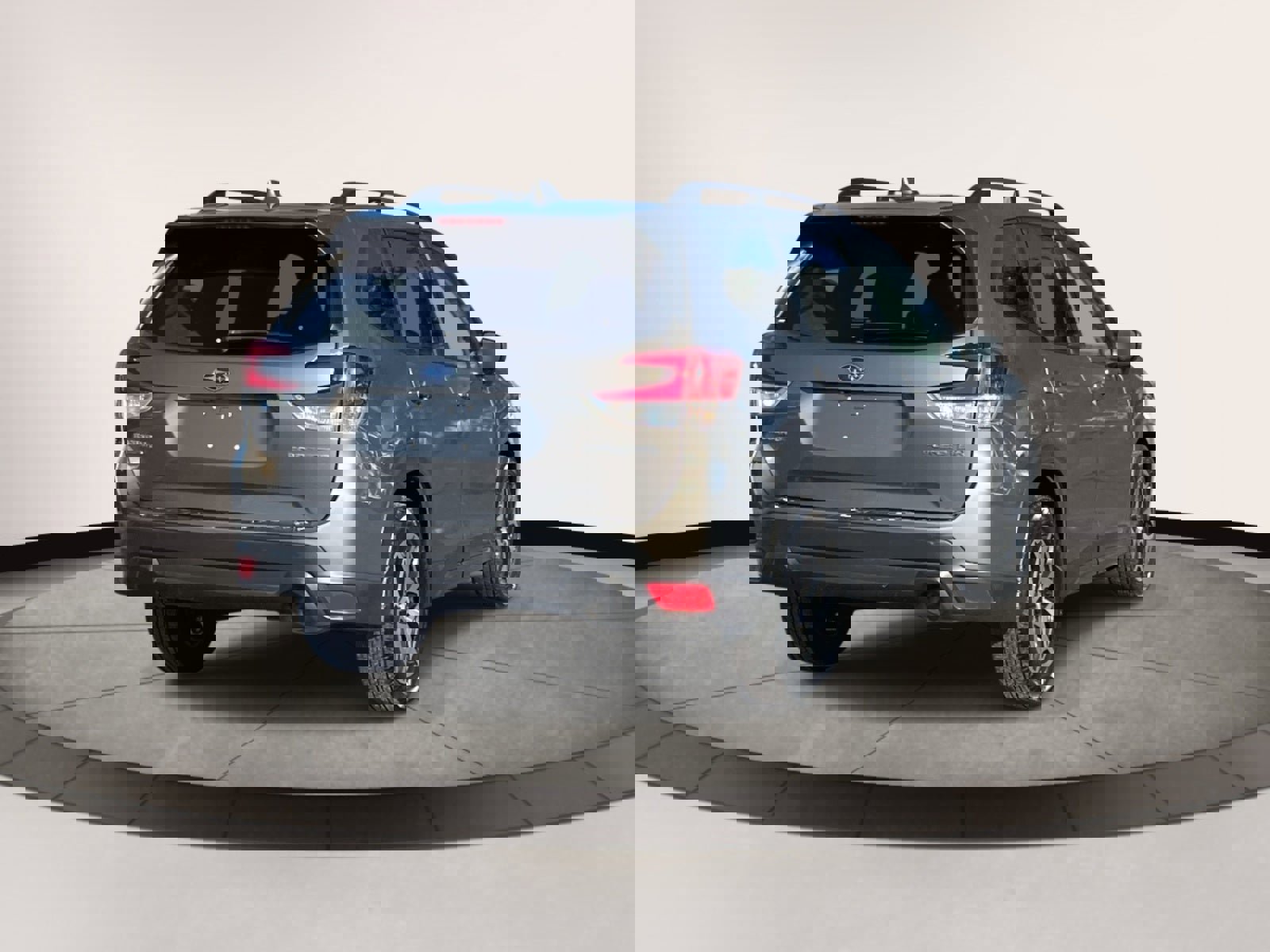 Used 2019 Subaru Forester Premium w/ All-Weather Package image 4