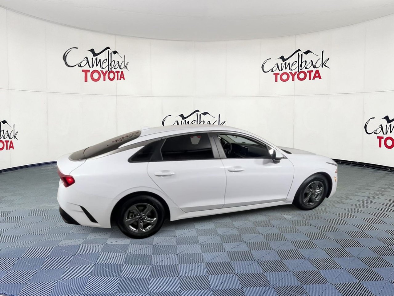 Used 2022 Kia K5 LXS FWD image 3