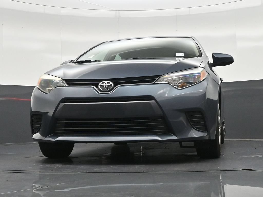 Used 2015 Toyota Corolla LE FWD image 30