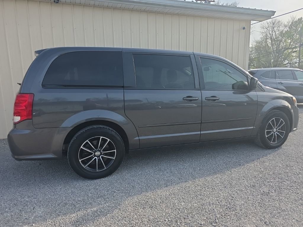 Used 2017 Dodge Grand Caravan GT image 4
